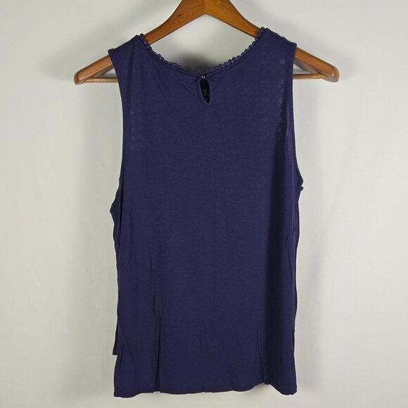 H&M Women’s Navy Blue Eyelet Lace Sleeveless Top Size M Keyhole Back Boho Chic‎ - Picture 3 of 7